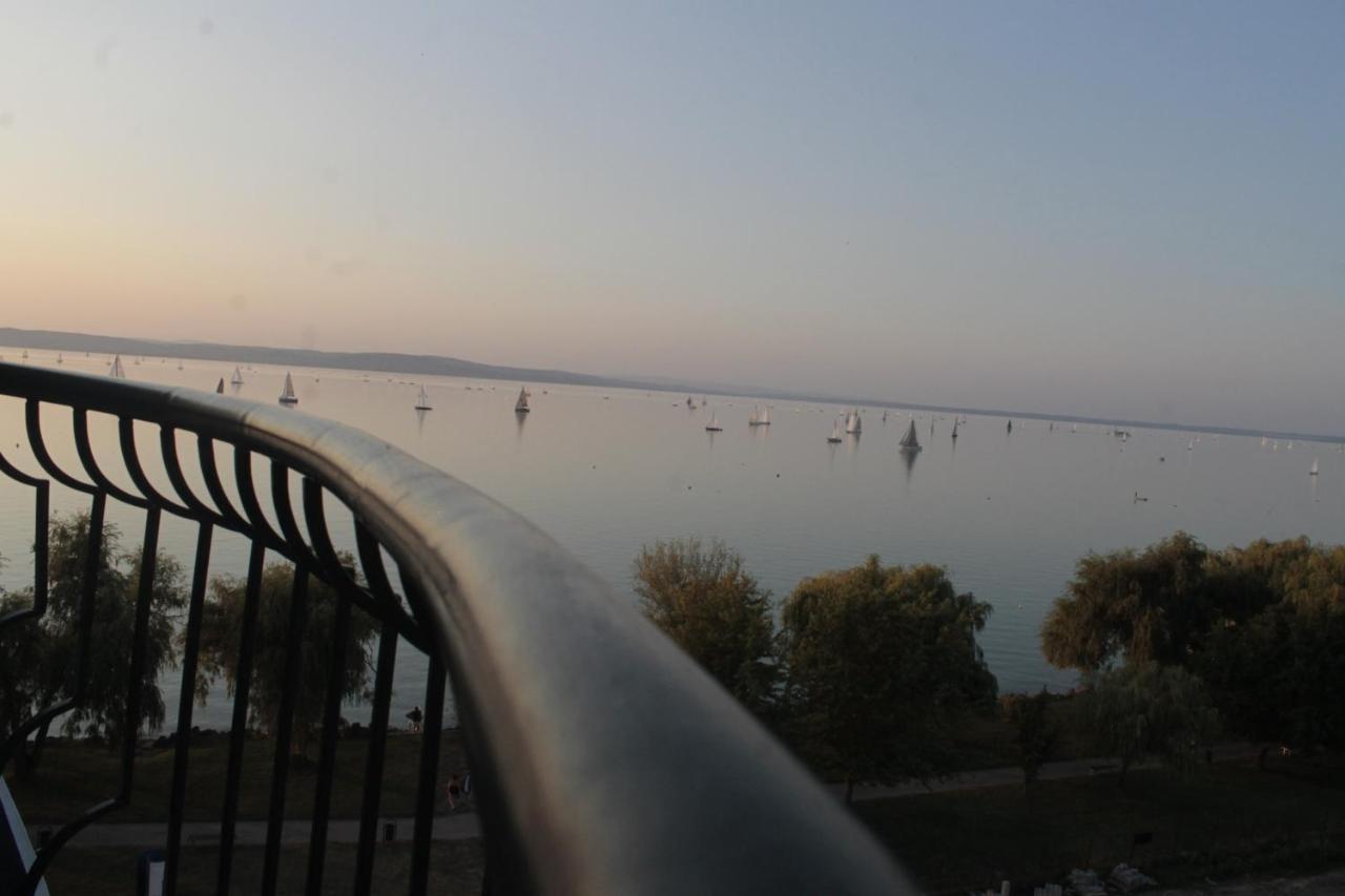 Vizparti Apartman Siófok Zewnętrze zdjęcie