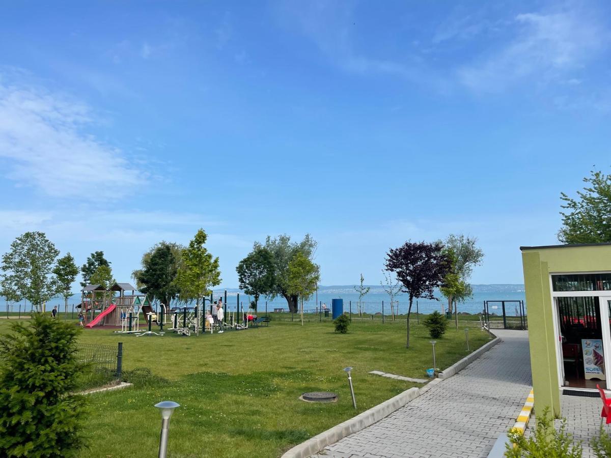Vizparti Apartman Siófok Zewnętrze zdjęcie