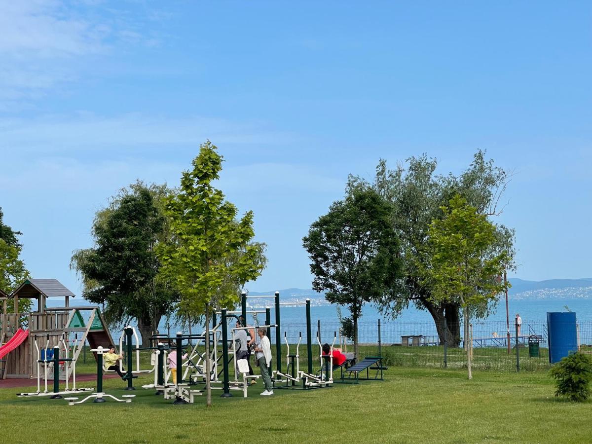 Vizparti Apartman Siófok Zewnętrze zdjęcie